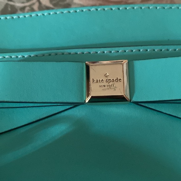KATE SPADE TIFFANY BLUE CROSSBODY WITH BOW LIKE NEW NO CALLOUTS - Picture 4 of 11